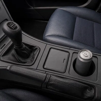 Volvo V70 / S60 / S80 — Khay để ly thả vào (phong cách OEM)