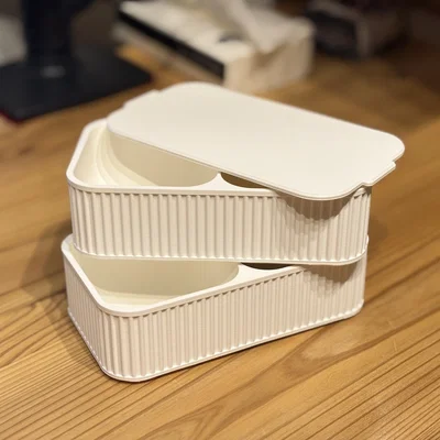 Khay Xếp Chồng 2 Ngăn (2-Compartment Stackable Tray)