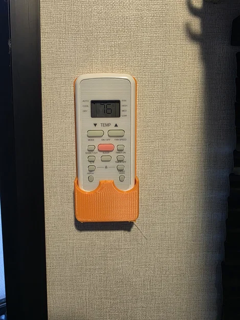 Gá treo tường remote máy lạnh Cool Living (Coleman 17B / 17R) - Image 1