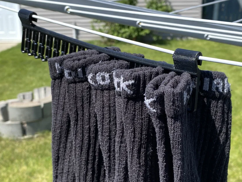 Kẹp vớ móc dây phơi (Sock Clips for Clotheslines) - Image 1