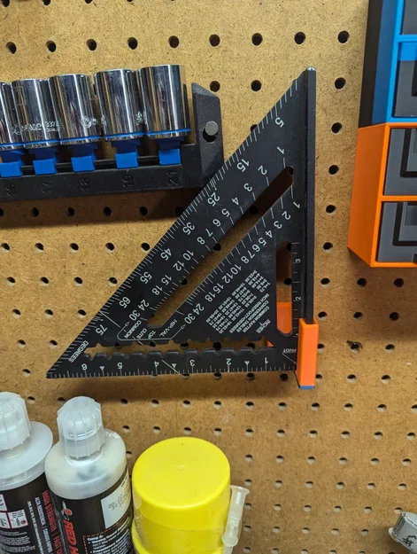 Giá treo Speed Square sát tường cho Pegboard (Flush Speed Square Holder Pegboard) - Image 1