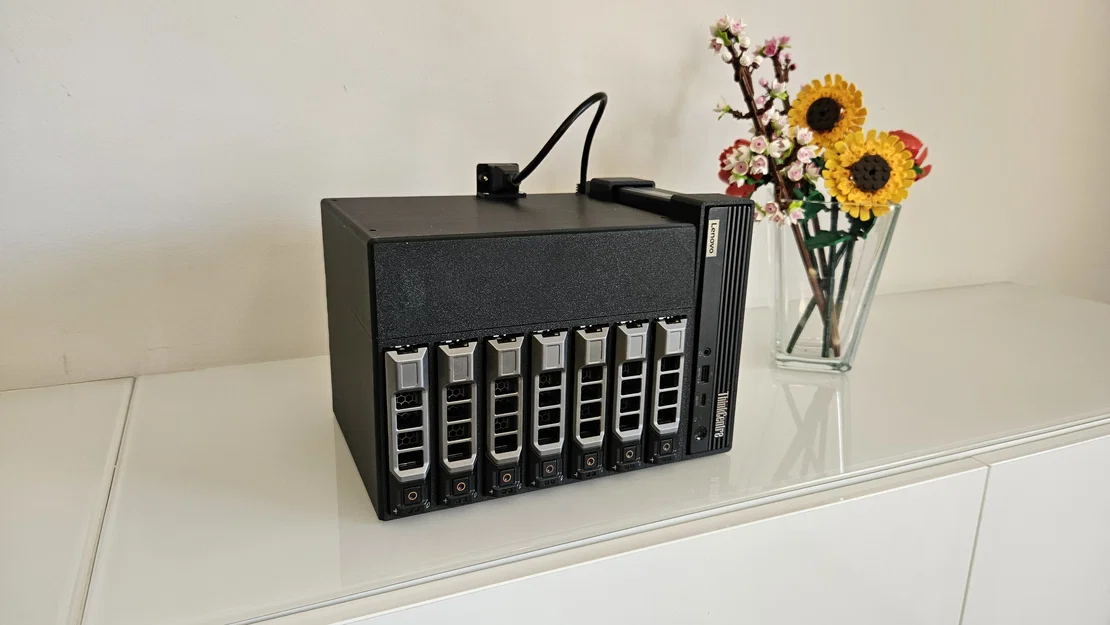 Bộ vỏ NAS in 3D cho Lenovo M90q tích hợp 7 khay Dell hotswap - Image 1