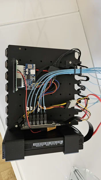 Bộ vỏ NAS in 3D cho Lenovo M90q tích hợp 7 khay Dell hotswap - Image 3