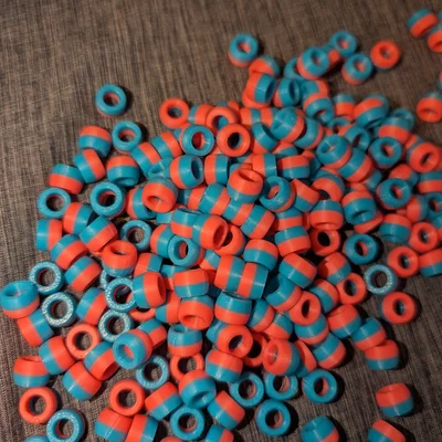 Mẫu in 3D hạt xỏ vòng tay (pony bead) hai màu kích thước 6mmx9mm