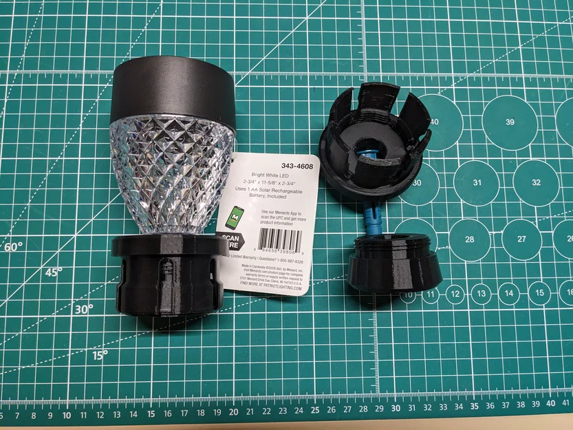 Nắp trụ kèm đèn năng lượng mặt trời (Post Cover with Solar Light) - Image 1