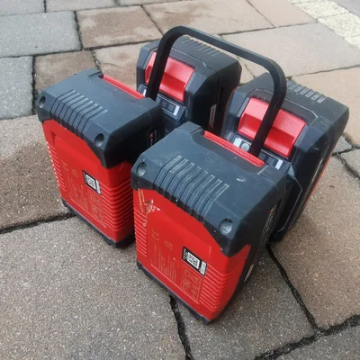 Giá treo pin Einhell cho 4 pin 18V PXC, PXC+