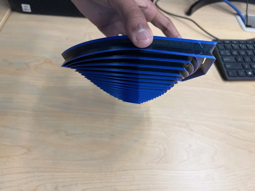Fidget Print-In-Place dạng telescoping logo Ferrari - Image 3