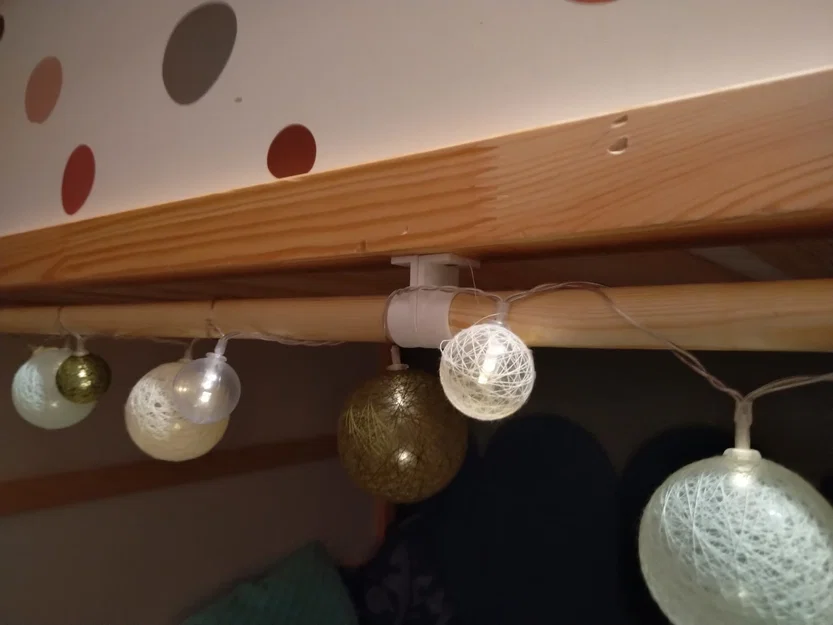 Giá treo rèm và đèn trang trí cho giường tầng Kura từ IKEA - Image 3