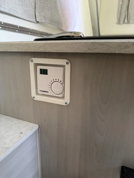 Hộp/mount âm cho Dometic Digital RV Thermostat (9610008133) - Image 2