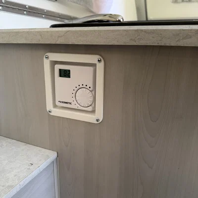 Hộp/mount âm cho Dometic Digital RV Thermostat (9610008133)