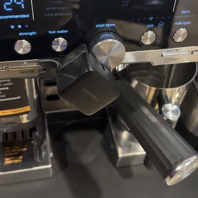 Nền gắn SwitchBot cho Ninja Luxe Cafe Automation Platform