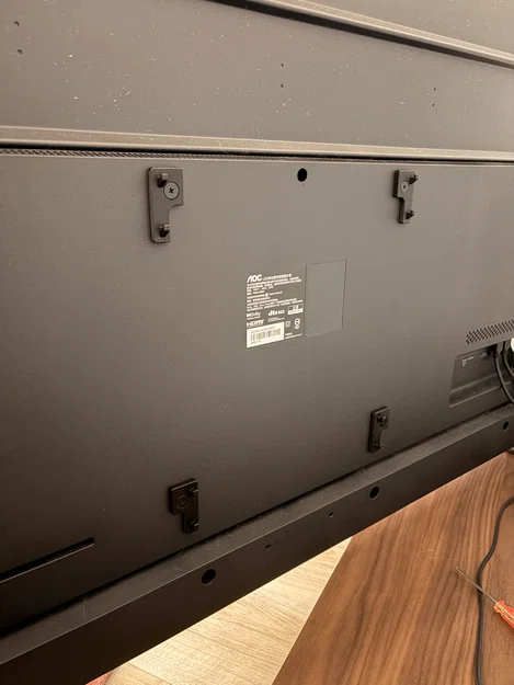 Adapter gắn Skadis vào ngàm TV VESA (300x300mm M8) - Image 2