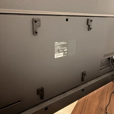 Adapter gắn Skadis vào ngàm TV VESA (300x300mm M8)