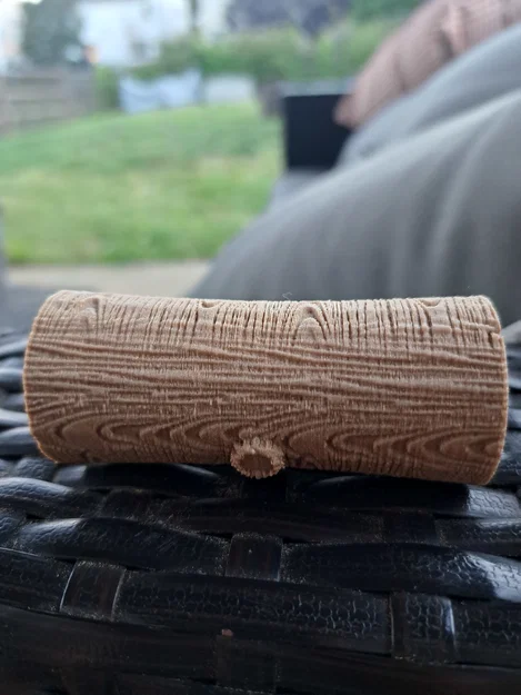 Khúc Gỗ Chất Lượng Cao (High Quality Log) - Image 2