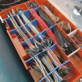 Thanh chia ngăn giữ dây điện cho hộp Plano 3700 Series - Thumbnail 1