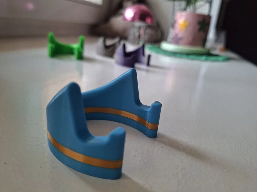 Giá đỡ điện thoại đa năng Universal Phone Stand - Image 1