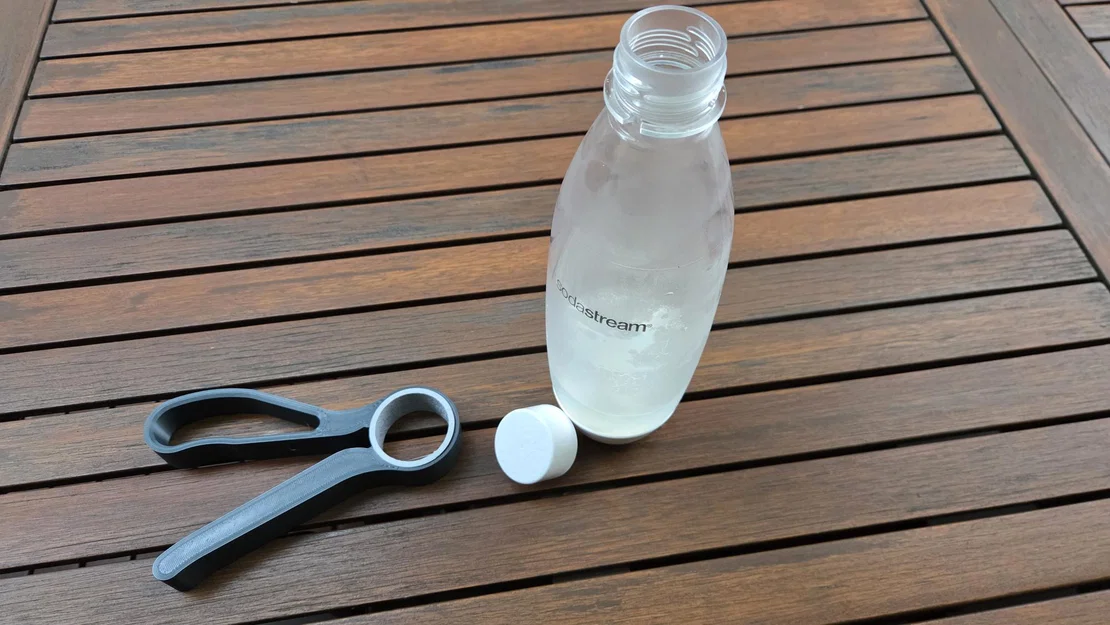 Dụng cụ hỗ trợ mở nắp chai SodaStream (SodaStream bottle top opener) - Image 2