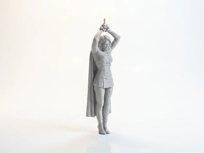 Tượng Supergirl Bị Xích DC Comics 3D Printable (STL) - Image 4