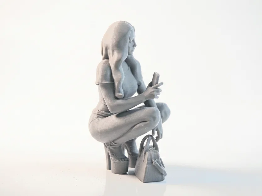 Tượng Harley Quinn Dáng Chồm (Crouching) DC Comics - 3D Printable - Image 4