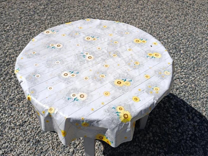 Kẹp Giữ Khăn Trải Bàn Cho Bàn Nhựa Sân Vườn - Image 3