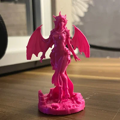 Dragon Girl – Cô Gái Rồng Có Cánh