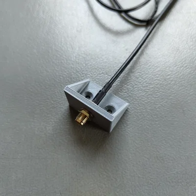 Giá đỡ gắn ăng-ten WiFi SMA