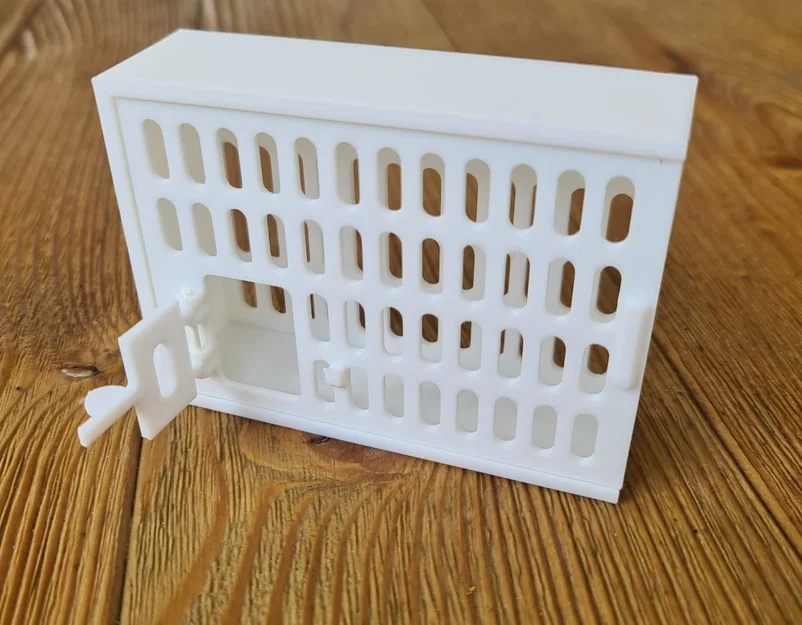 Lồng nhốt ong chúa diệt ve Varroa (Cage for queen bee - Käfig für Bienenkönigin) - Image 2
