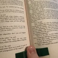 Kệ Đỡ Sách Tối Giản Kèm Chỗ Để Kính/Bookmark/Thiết Bị - Thumbnail 6