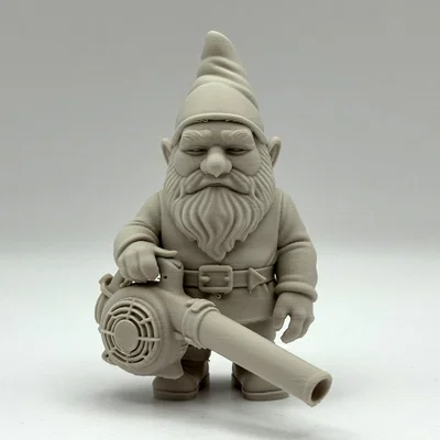 Chú lùn làm vườn thổi lá (Leaf Blower Garden Gnome)
