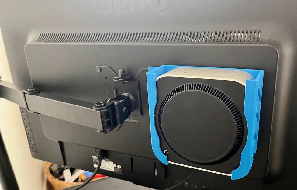 Giá treo Mac Mini M4 chuẩn VESA 100x100mm tối ưu không gian - Image 1