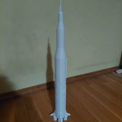 Tên lửa Saturn V (Saturn 5 Rocket) của NASA – mô hình tùy biến