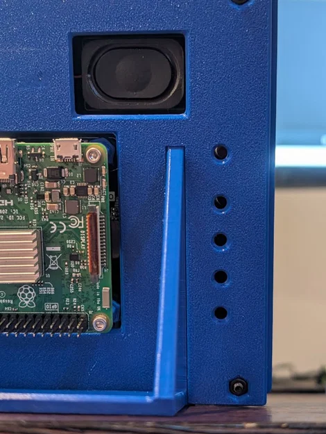 Vỏ và Chân đế cho Màn hình Raspberry Pi 7 Inch HAMTYSAN - Image 5