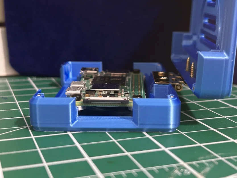 Vỏ hộp Ground Zero cho Pi Zero 2W có bản lề V1 - Image 5