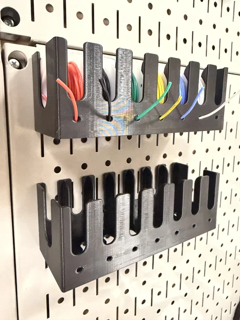 Giá Đỡ Cuộn Dây Gắn Bảng Đục Lỗ (Pegboard Mount) - Image 1