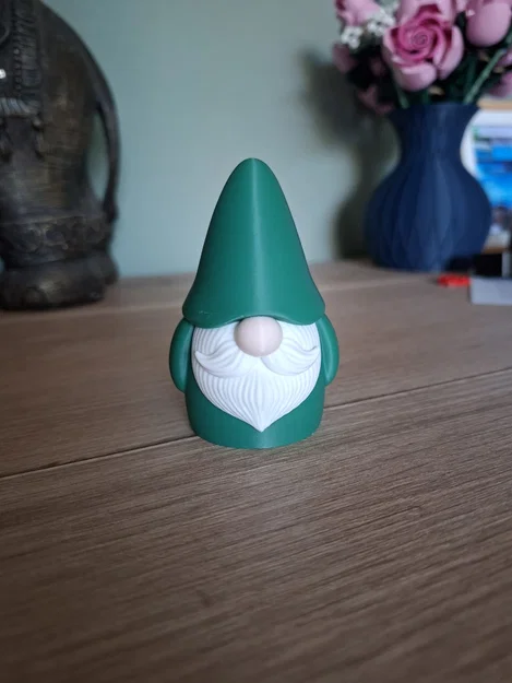 Chú Lùn Giữ Rừng Cổ Điển – Đồ Trang Trí Kệ Sách Ấm Cúng - Image 1