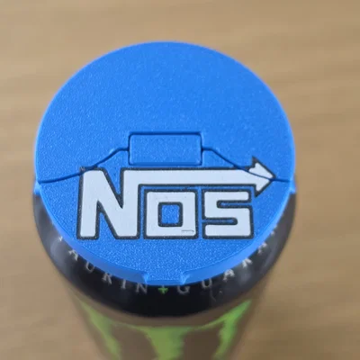 Nắp đậy lon nước NOS Energy 330ml / 500ml - Phiên bản 2