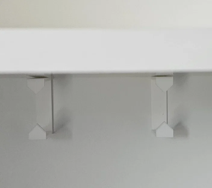 Giá treo ổ cắm điện (Power Strip Holder) tối ưu cho kệ 16mm-19mm - Image 3