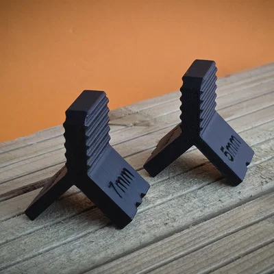 Dụng cụ định khoảng cách ván sàn Deck Board Spacer