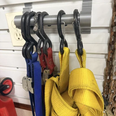 Móc treo dây ràng cho hệ thống Gladiator Wall System