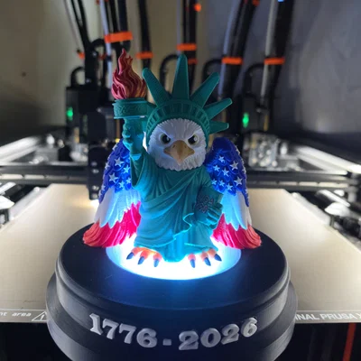 Đế Trưng Bày Có Đèn Cho Liberty Eagle (SpaceMonkey3D)