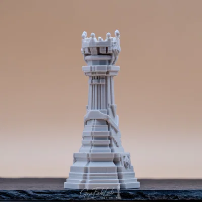 Quân Hậu (Queen) trong bộ cờ vua The Guilded Monolith Sovereignty
