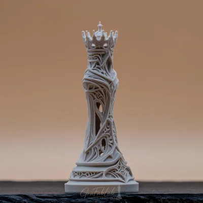 Ornate Eclipse "Queen" - Quân cờ Nữ hoàng đầy quyền uy