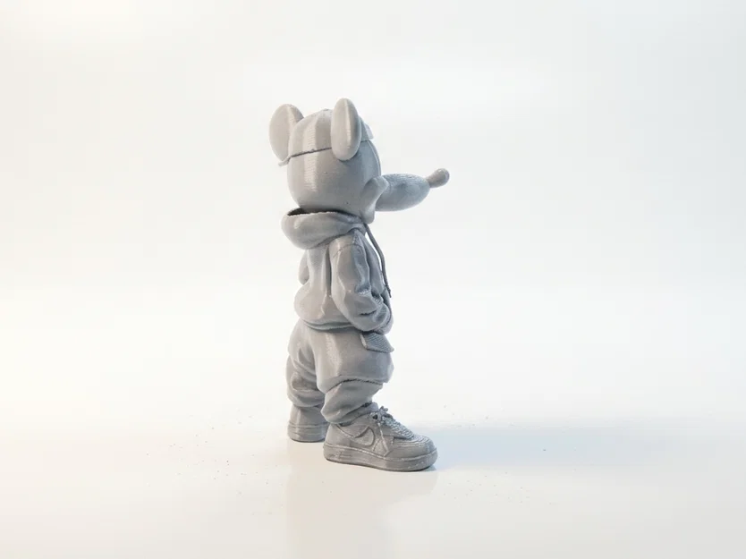 Mô hình Mickey Mouse phong cách Streetwear 3D cực chất - Image 3