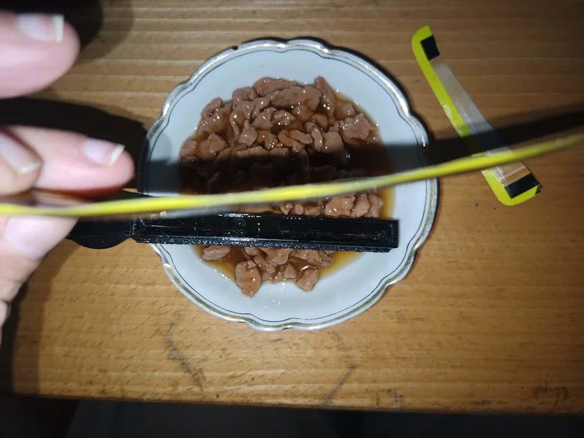Dụng cụ ép túi thức ăn cho mèo (Katzenfuttertütenausquetscher) - Image 8