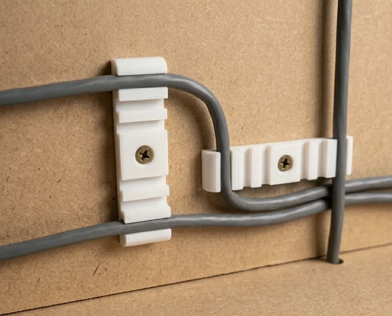 Kẹp cố định dây cáp Ethernet (UTP Cable Wall Clip) tiện lợi - Image 1
