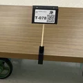 Giá đỡ bảng tên gắn cạnh bàn - Thumbnail 1