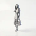 Mô hình 3D tượng nữ giới cầm túi xách tóc vàng thời thượng - Thumbnail 1