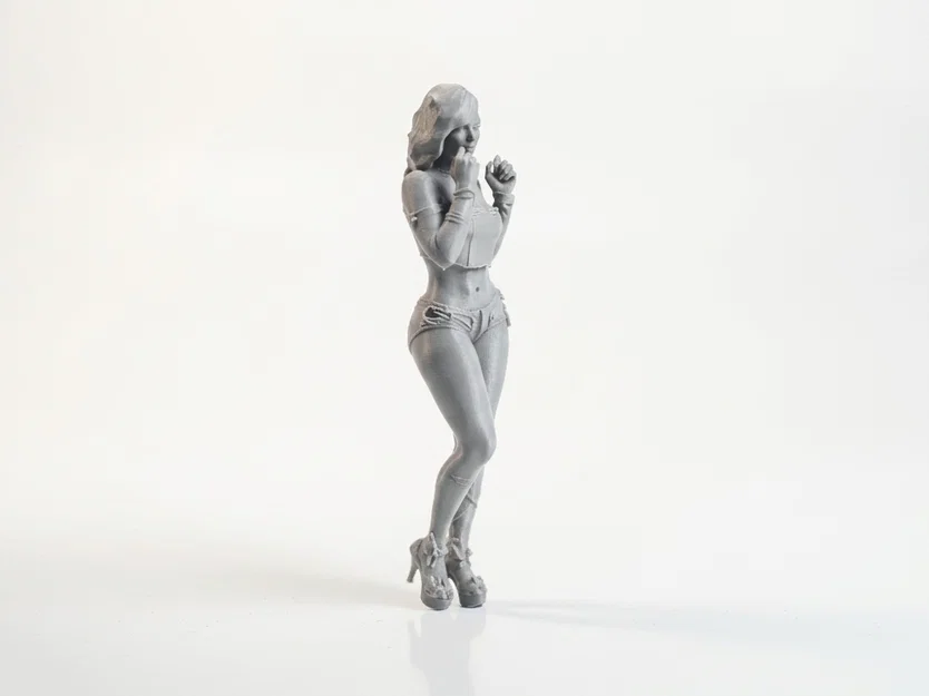 Mô hình 3D Figurine Nữ Booty Shorts Babe - Image 2