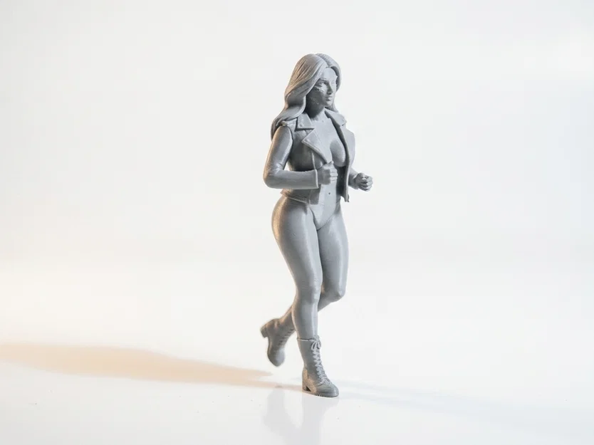 Mô hình 3D Bucket Lady - Tượng nữ giới thời thượng để bàn - Image 2