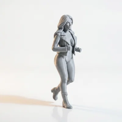 Mô hình 3D Bucket Lady - Tượng nữ giới thời thượng để bàn